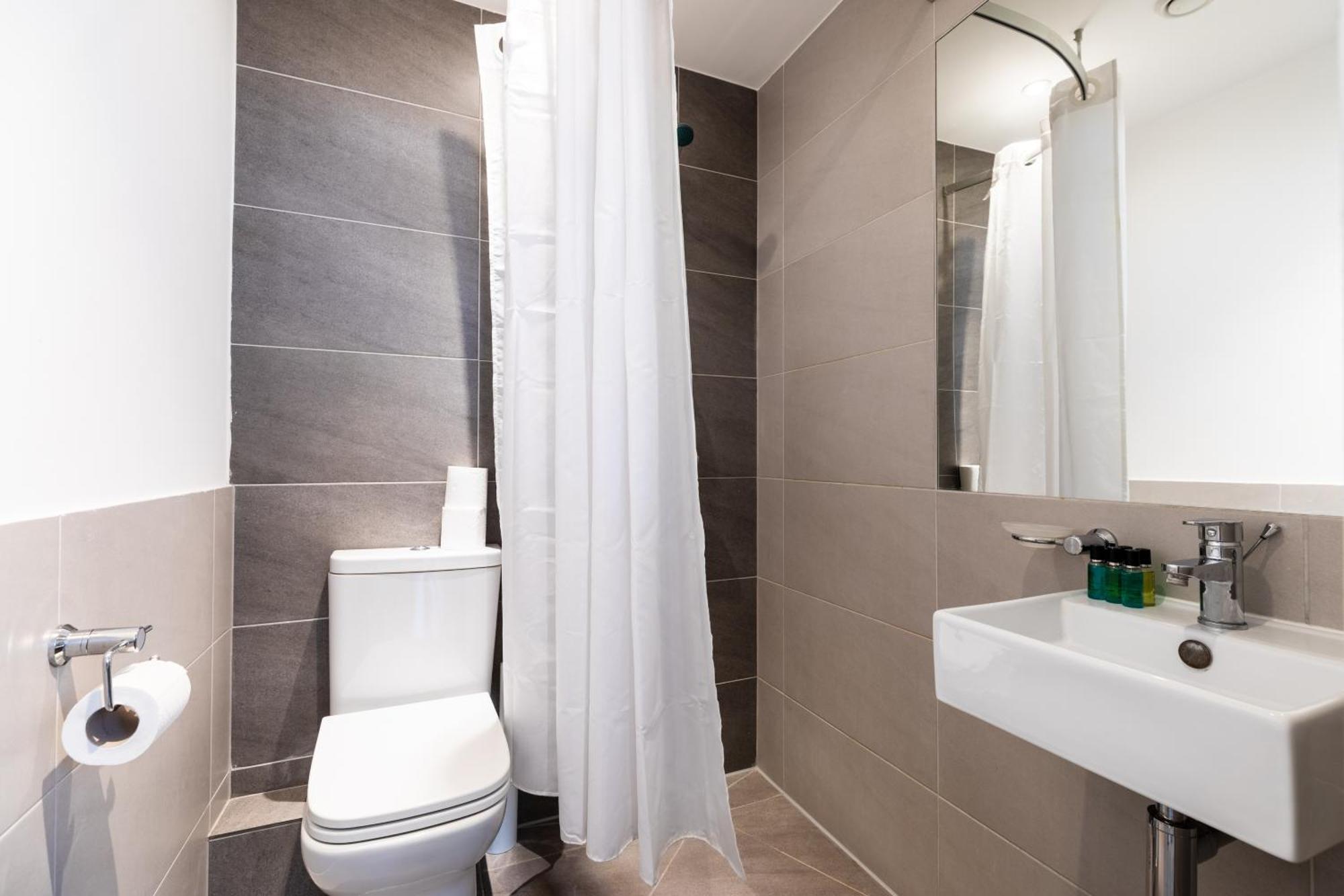Clarges- Hsk Suites Londen Buitenkant foto