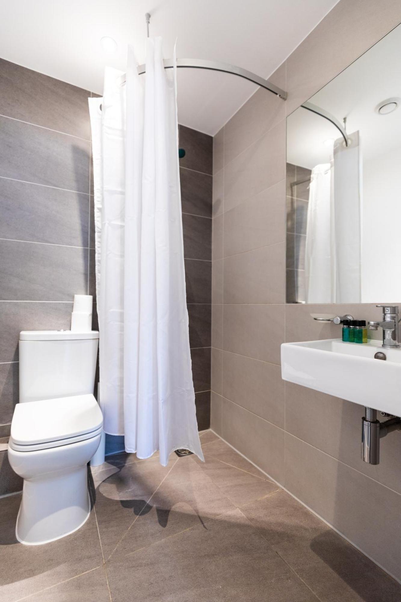 Clarges- Hsk Suites Londen Buitenkant foto