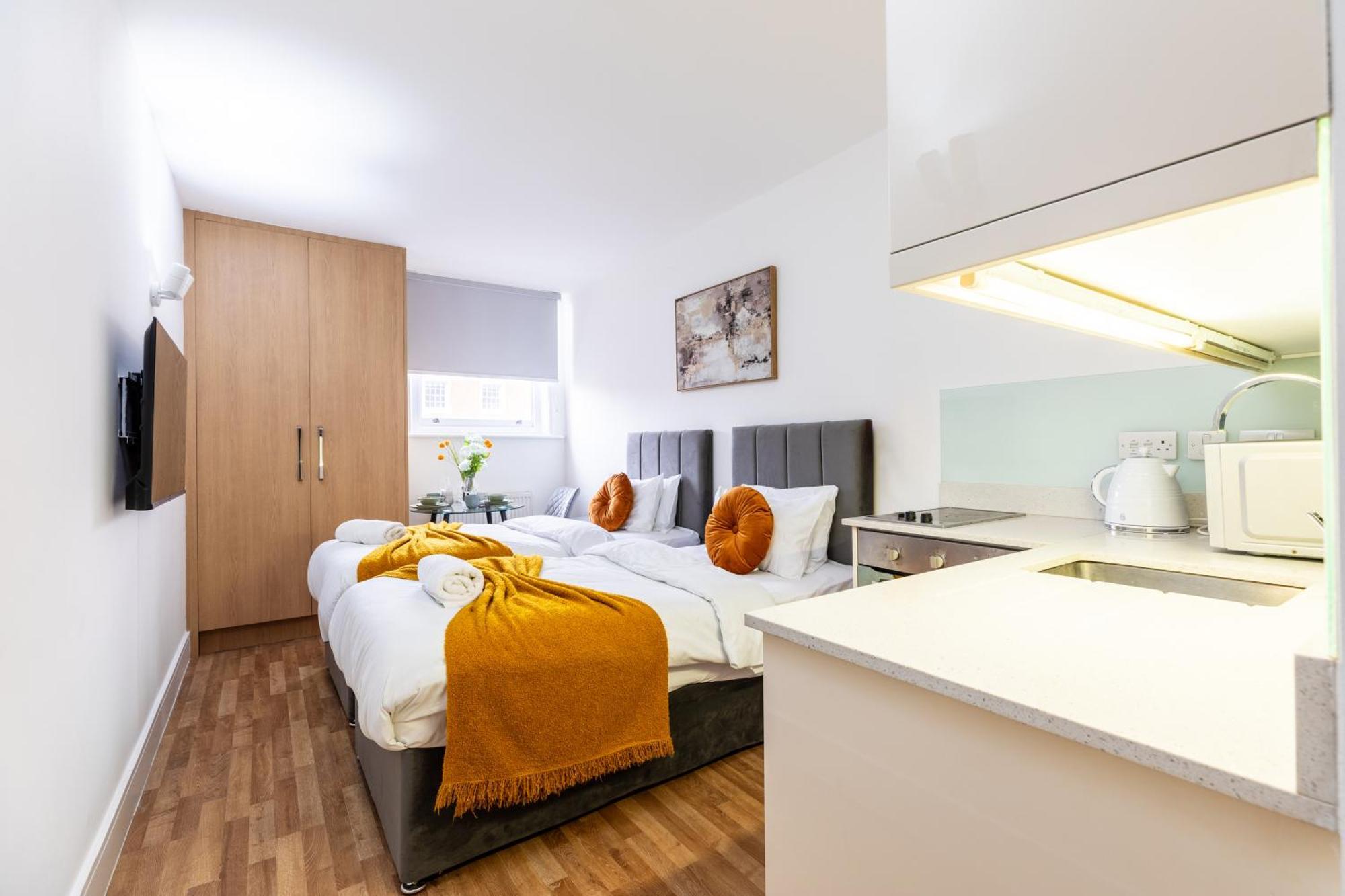 Clarges- Hsk Suites Londen Buitenkant foto
