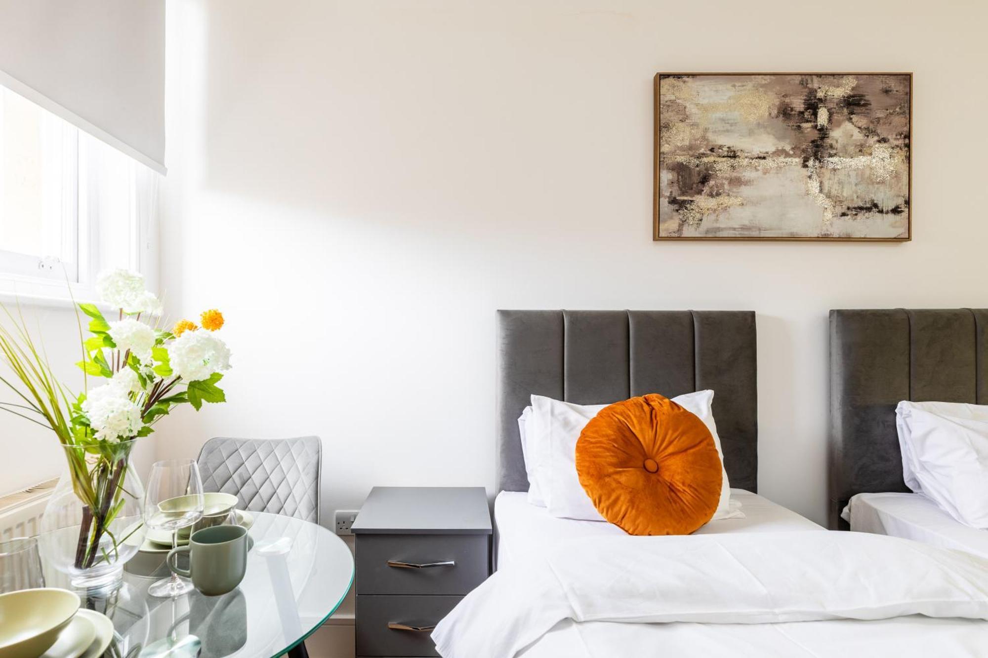 Clarges- Hsk Suites Londen Buitenkant foto