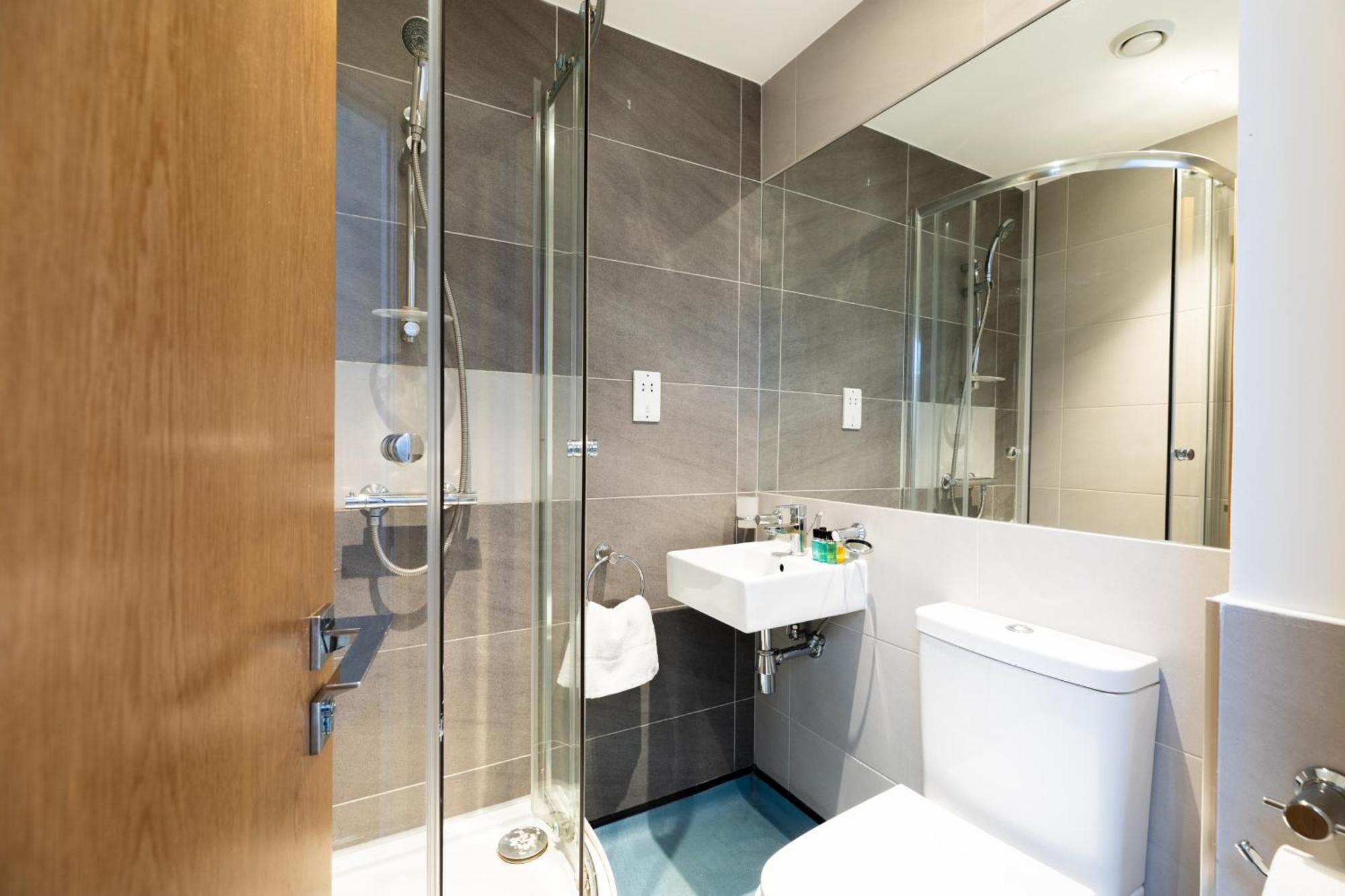 Clarges- Hsk Suites Londen Buitenkant foto