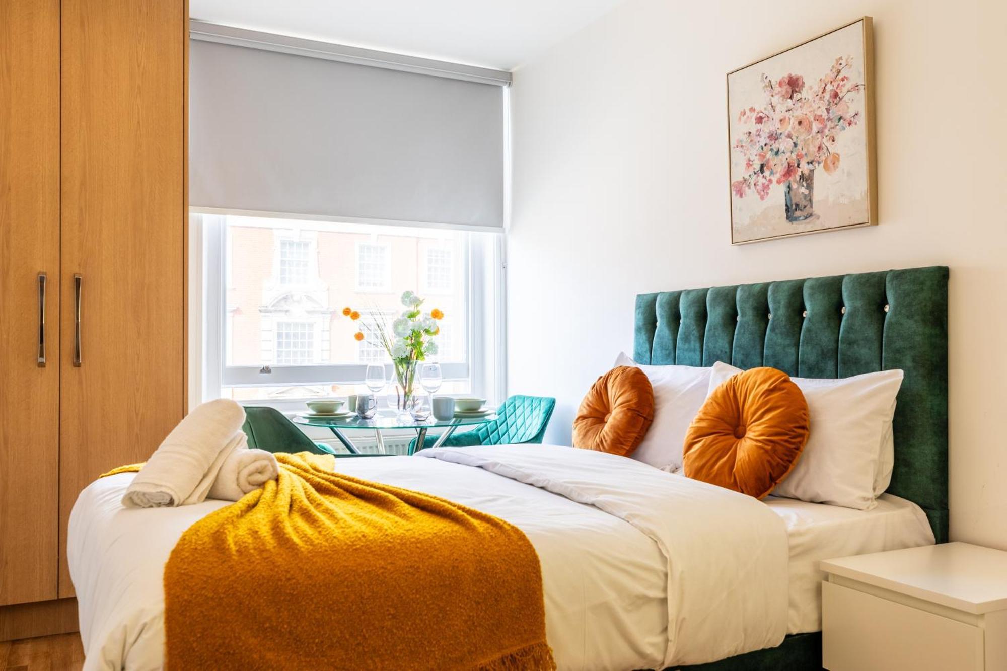 Clarges- Hsk Suites Londen Buitenkant foto